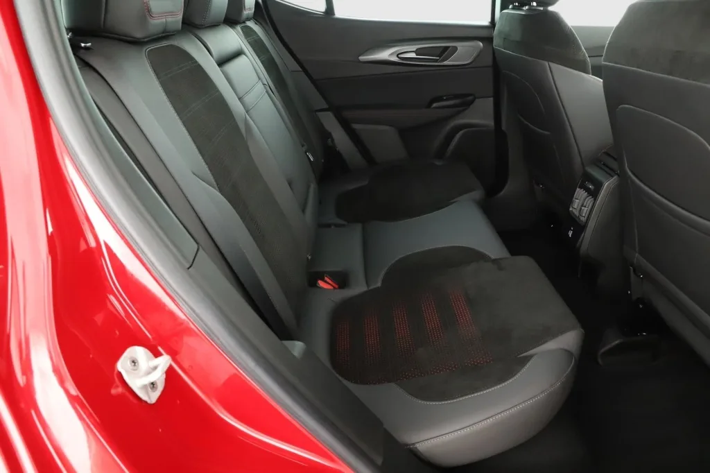 Alfa Romeo Tonale 1.3 Plug-in-Hybrid Q4, Foto 12 von 26