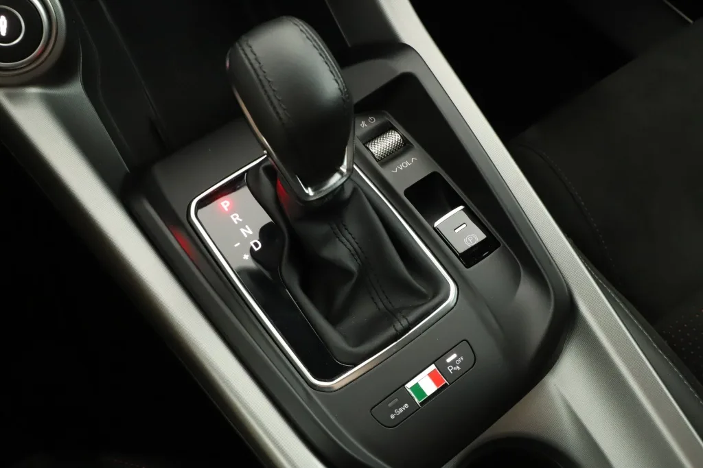 Alfa Romeo Tonale 1.3 Plug-in-Hybrid Q4, Foto 16 von 26