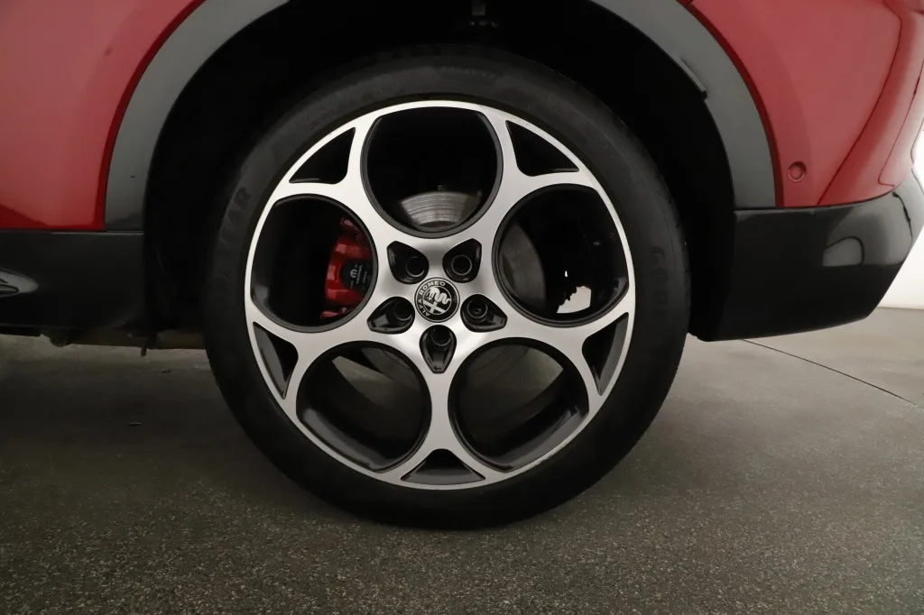 Alfa Romeo Tonale 1.3 Plug-in-Hybrid Q4, Foto 18 von 26