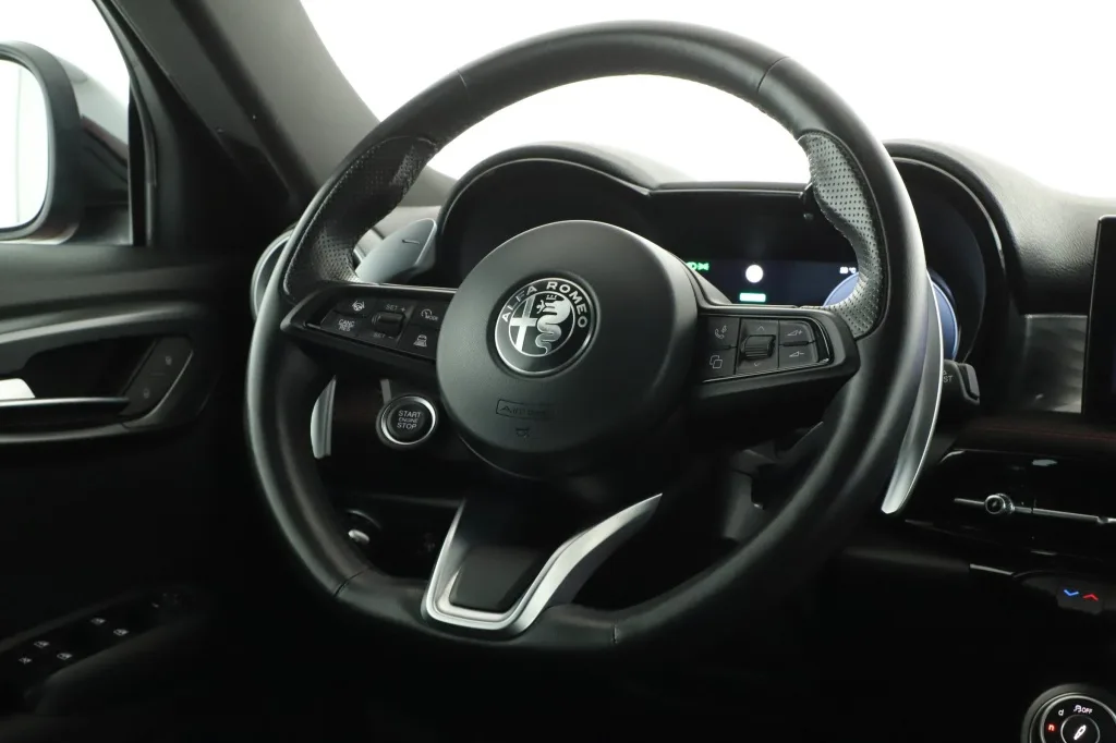 Alfa Romeo Tonale 1.3 Plug-in-Hybrid Q4, Foto 22 von 26