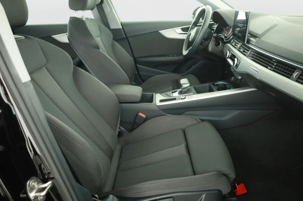 Audi A4 Limousine 40 TDI quattro, Foto 11 von 23