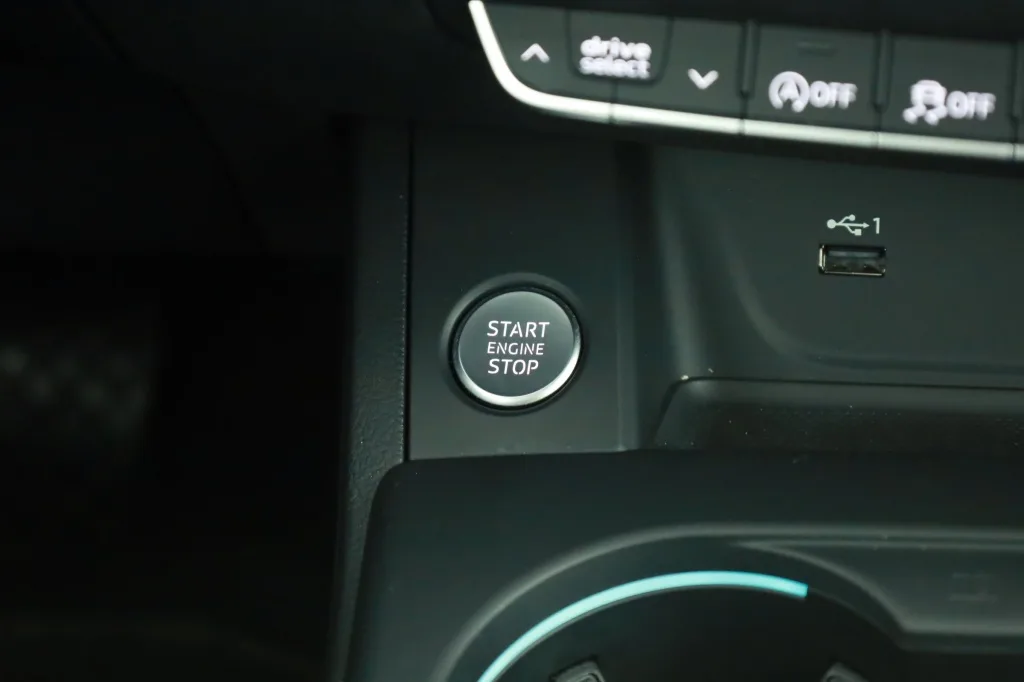 Audi A4 Limousine 40 TDI quattro, Foto 20 von 23