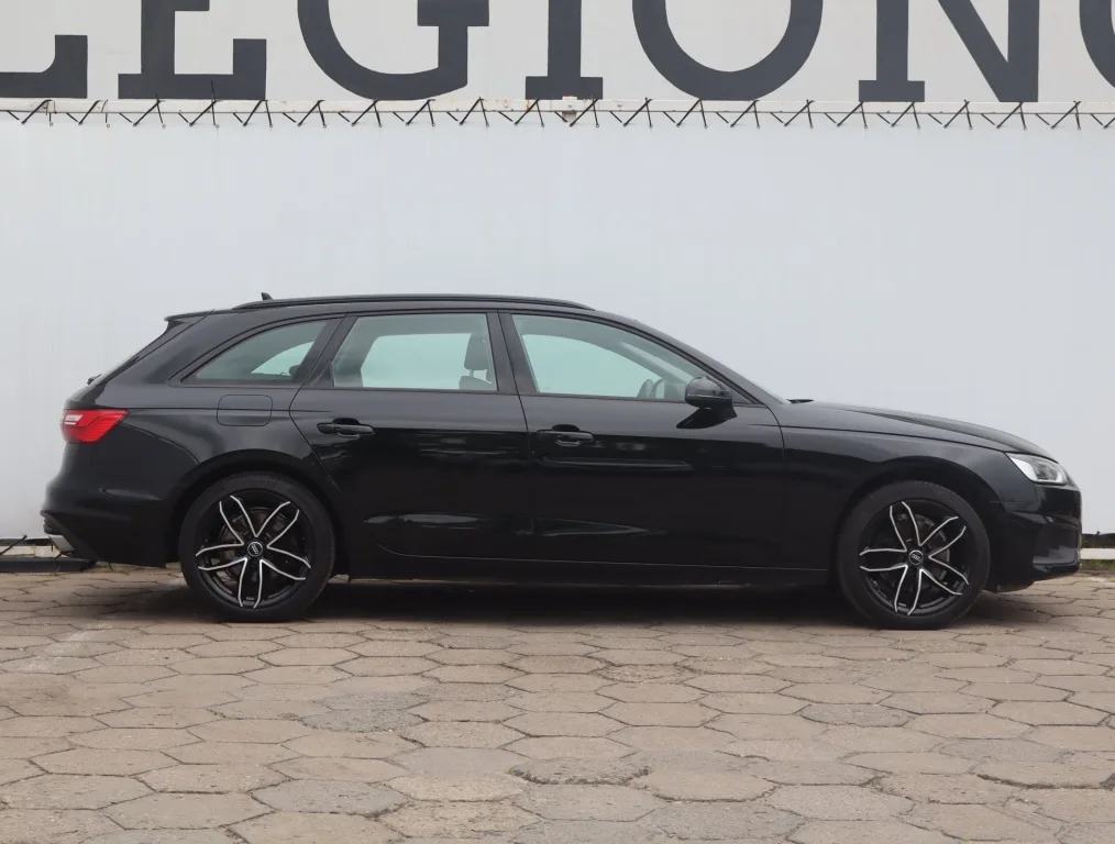 Audi A4 Avant 35 TDI, Foto 10 von 16