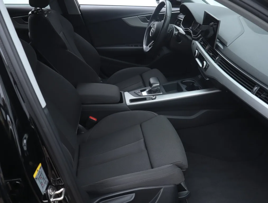 Audi A4 Avant 35 TDI, Foto 11 von 16