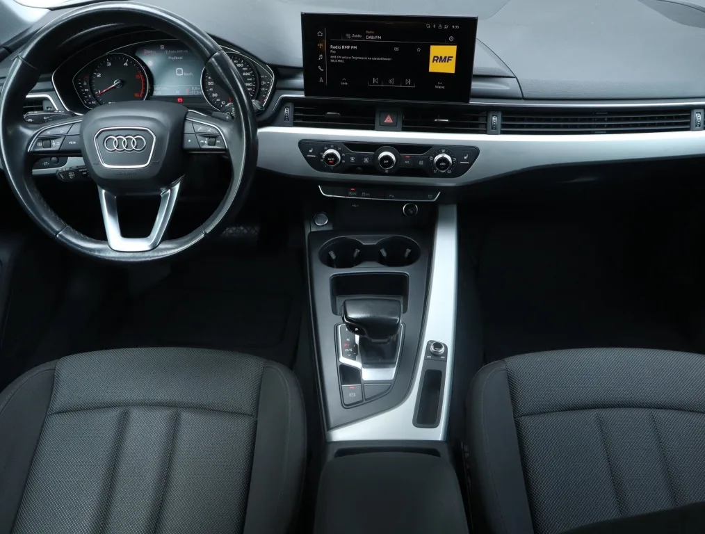 Audi A4 Avant 35 TDI, Foto 2 von 23