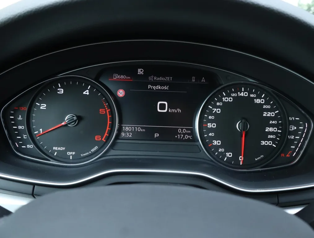 Audi A4 Avant 35 TDI, Foto 14 von 23