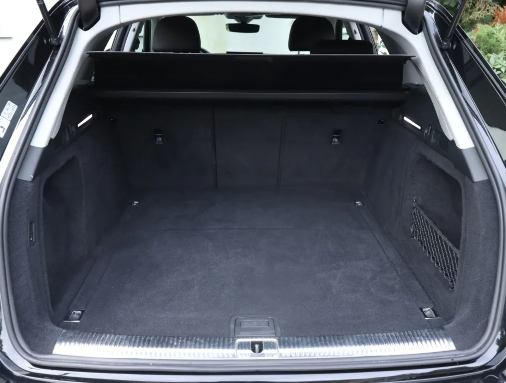 Audi A4 Avant 35 TDI, Foto 17 von 23