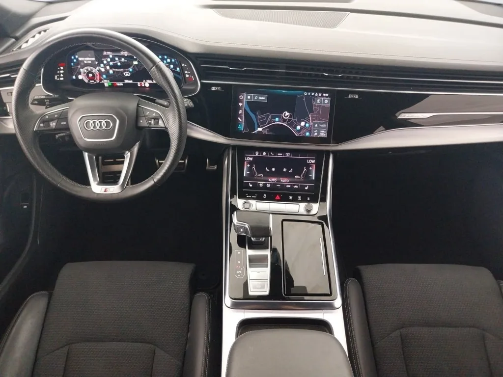 Audi Q8 50 TDI quattro, Foto 2 von 22