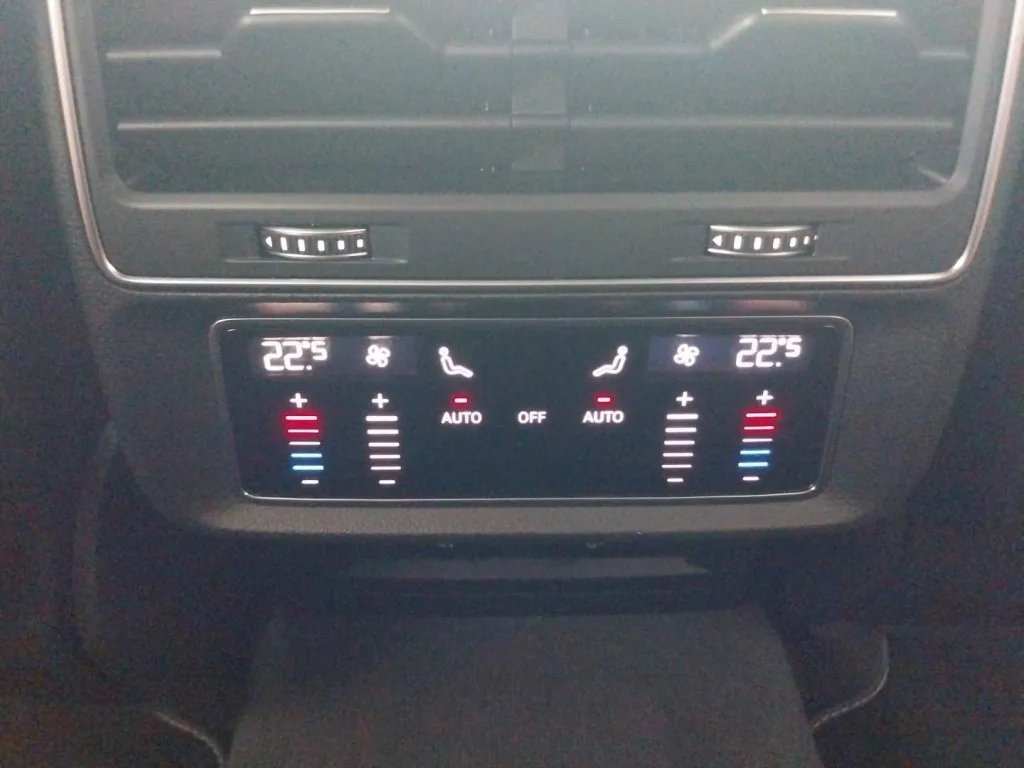 Audi Q8 50 TDI quattro, Foto 21 von 22