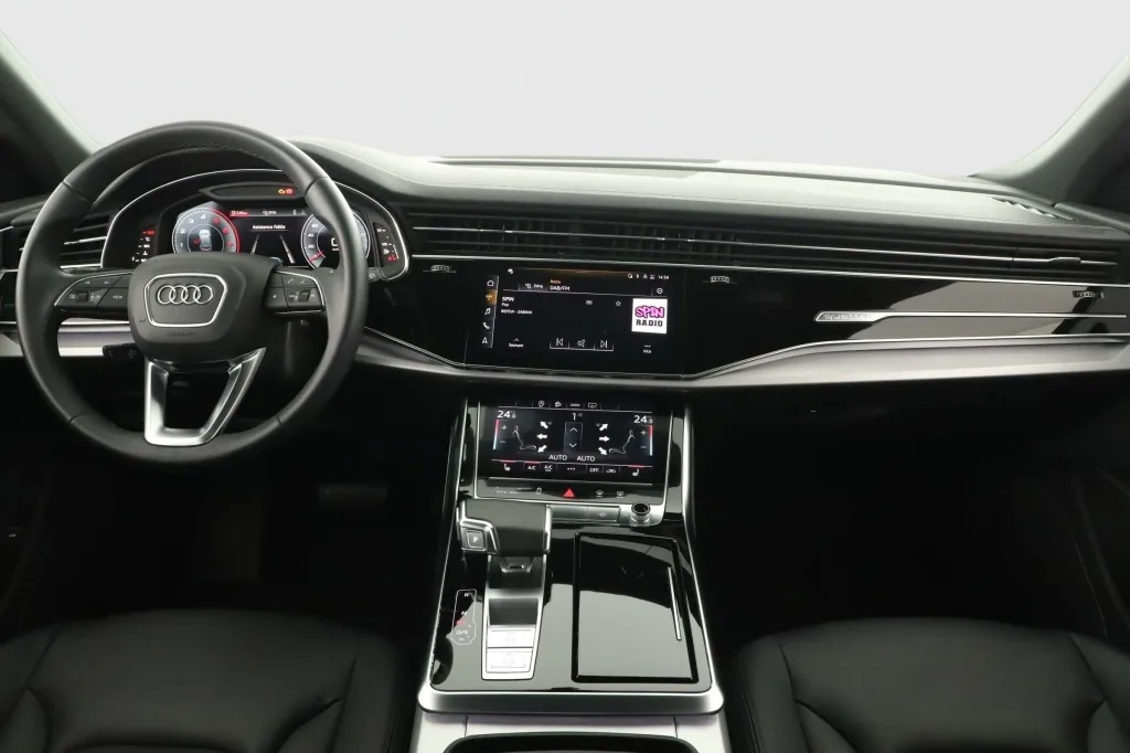 Audi Q8 55 TFSI quattro, Foto 2 von 26