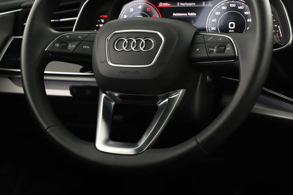 Audi Q8 55 TFSI quattro, Foto 14 von 26