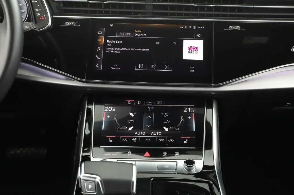 Audi Q8 55 TFSI quattro, Foto 18 von 26