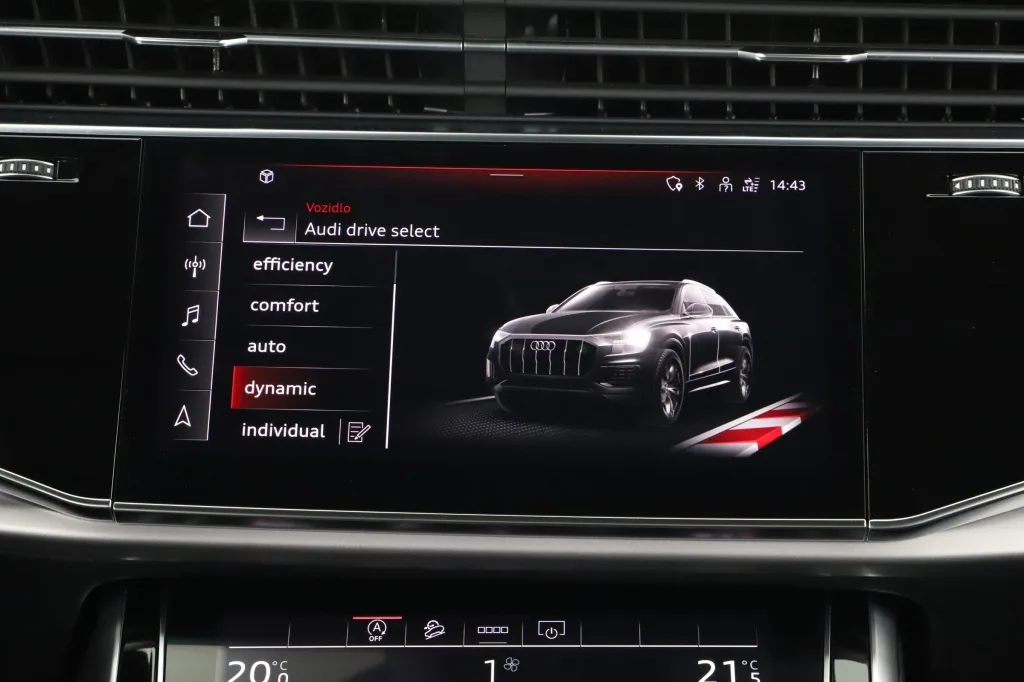 Audi Q8 55 TFSI quattro, Foto 20 von 26