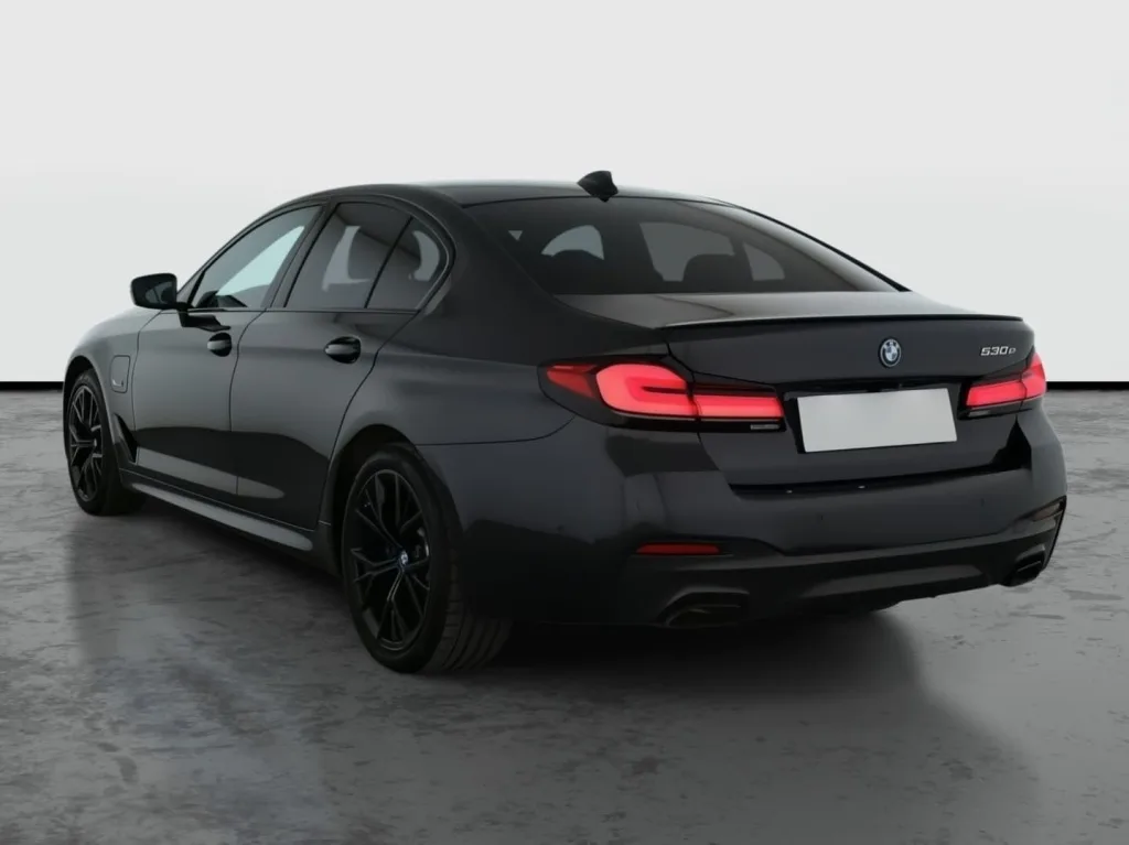 BMW 530e, Foto 4 von 33