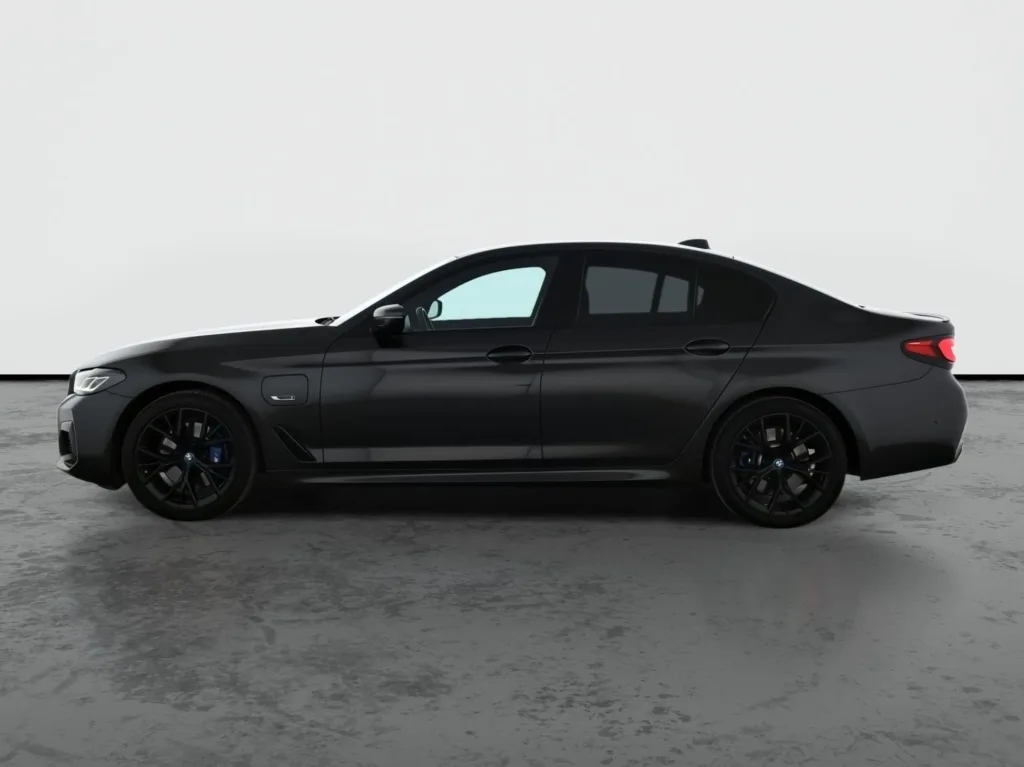 BMW 530e, Foto 8 von 33