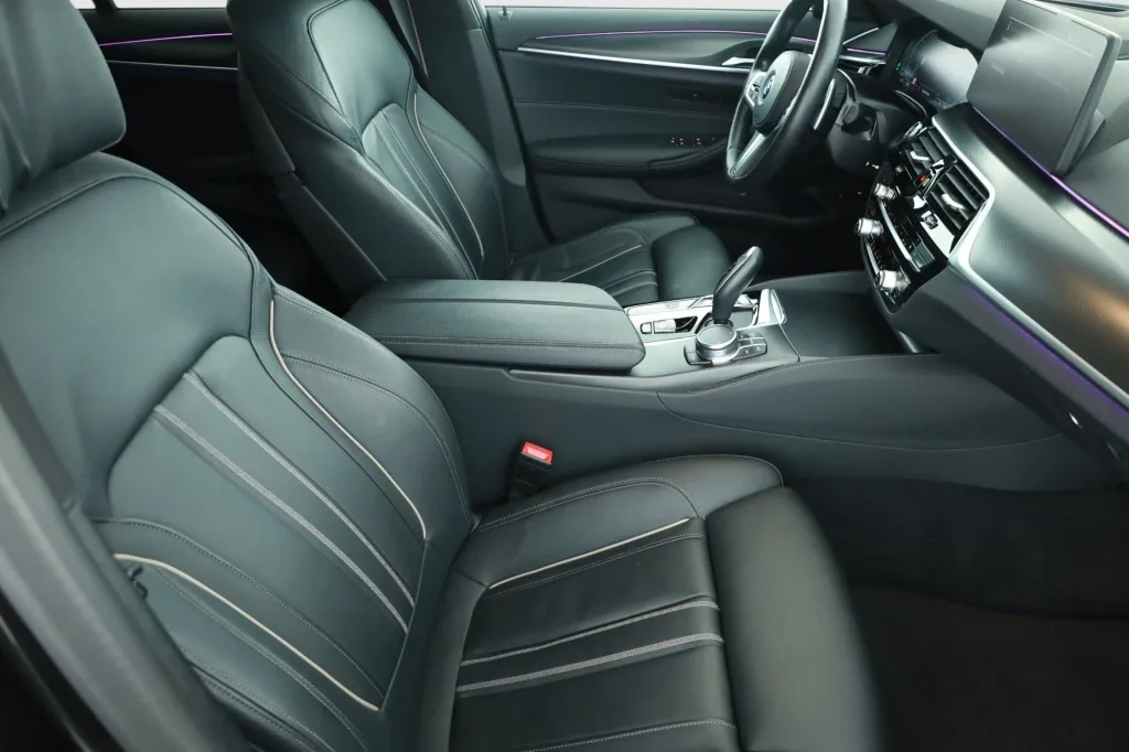BMW 530e, Foto 11 von 33