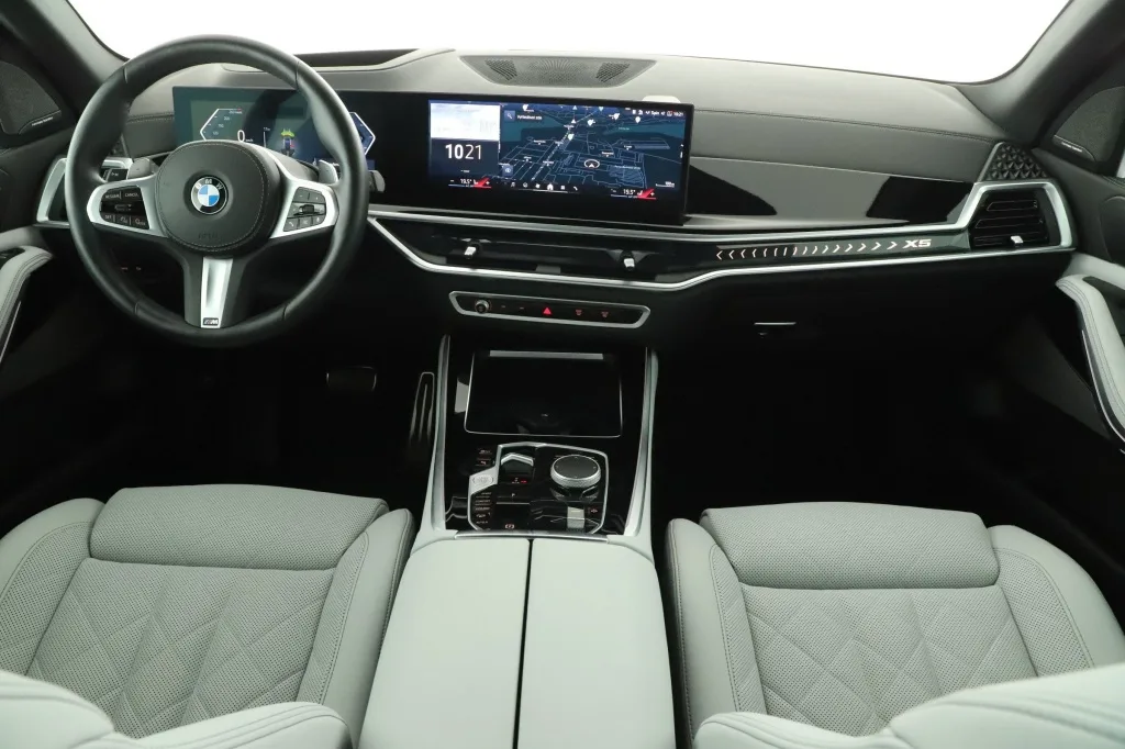 BMW X5 xDrive40i, Foto 2 von 27