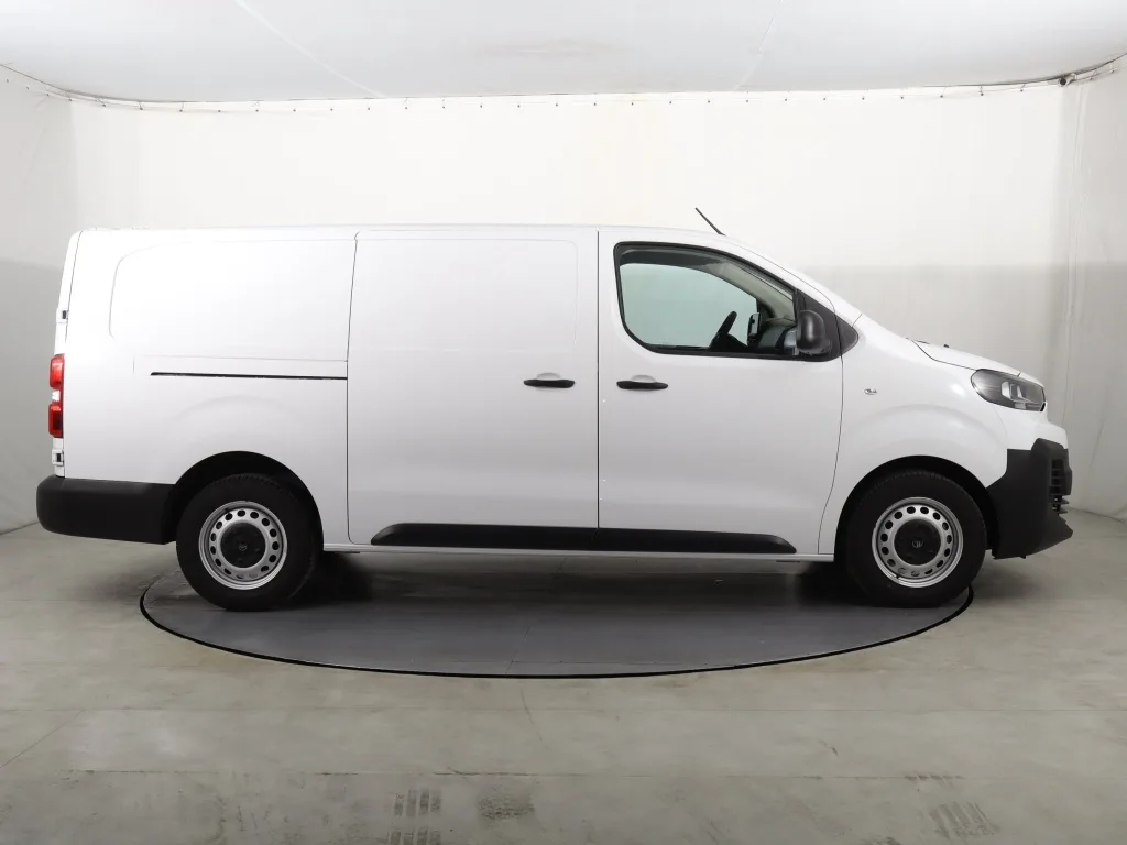 Citroën Jumpy Kastenwagen BlueHDi 145, Foto 9 von 19