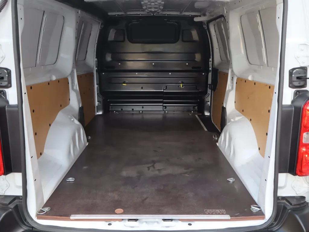Citroën Jumpy Kastenwagen BlueHDi 145, Foto 14 von 19