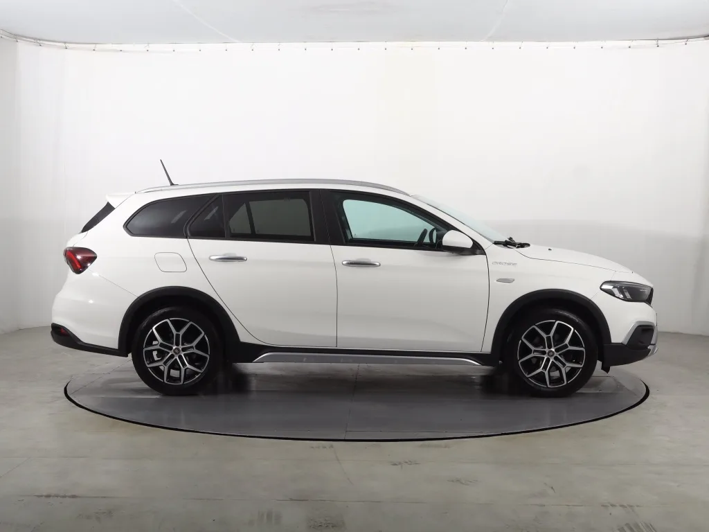 Fiat Tipo Kombi 1.6 MultiJet, Foto 10 von 21