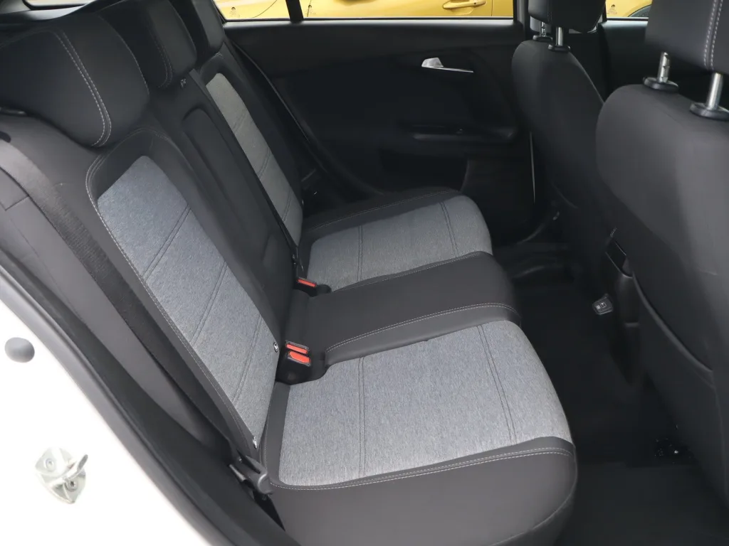 Fiat Tipo Kombi 1.6 MultiJet, Foto 12 von 21