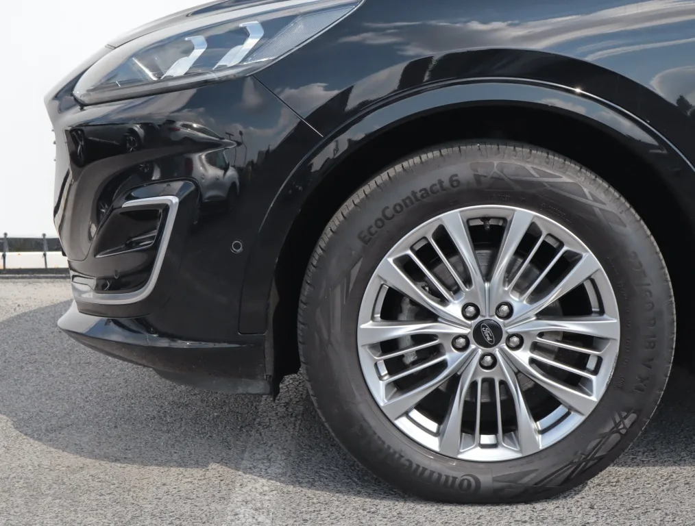 Ford Kuga 2.0 EcoBlue AWD, Foto 18 von 27