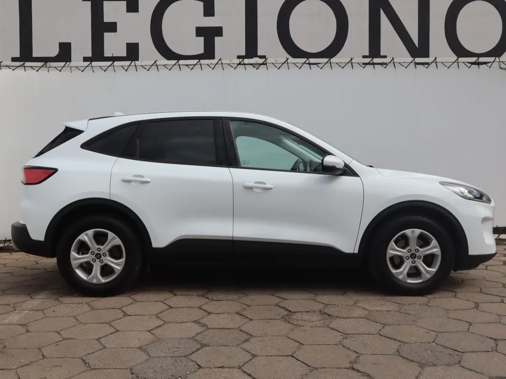 Ford Kuga 1.5 EcoBlue, Foto 10 von 19