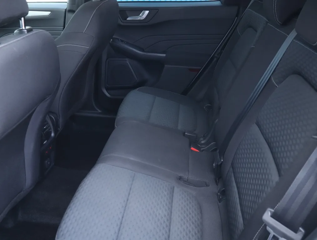 Ford Kuga 1.5 EcoBlue, Foto 13 von 19