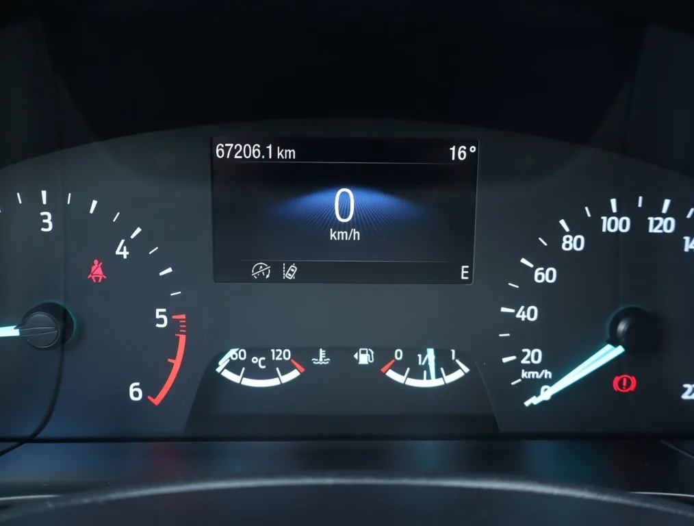 Ford Kuga 1.5 EcoBlue, Foto 14 von 19
