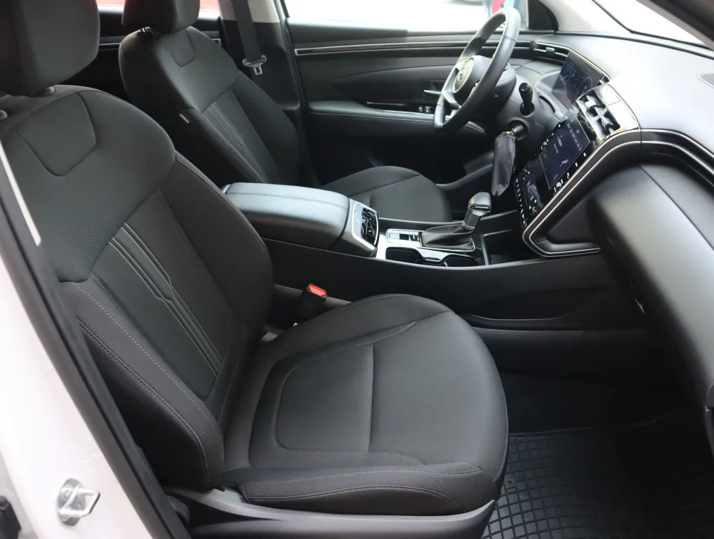 Hyundai Tucson 1.6 T-GDI 48V, Foto 11 von 25