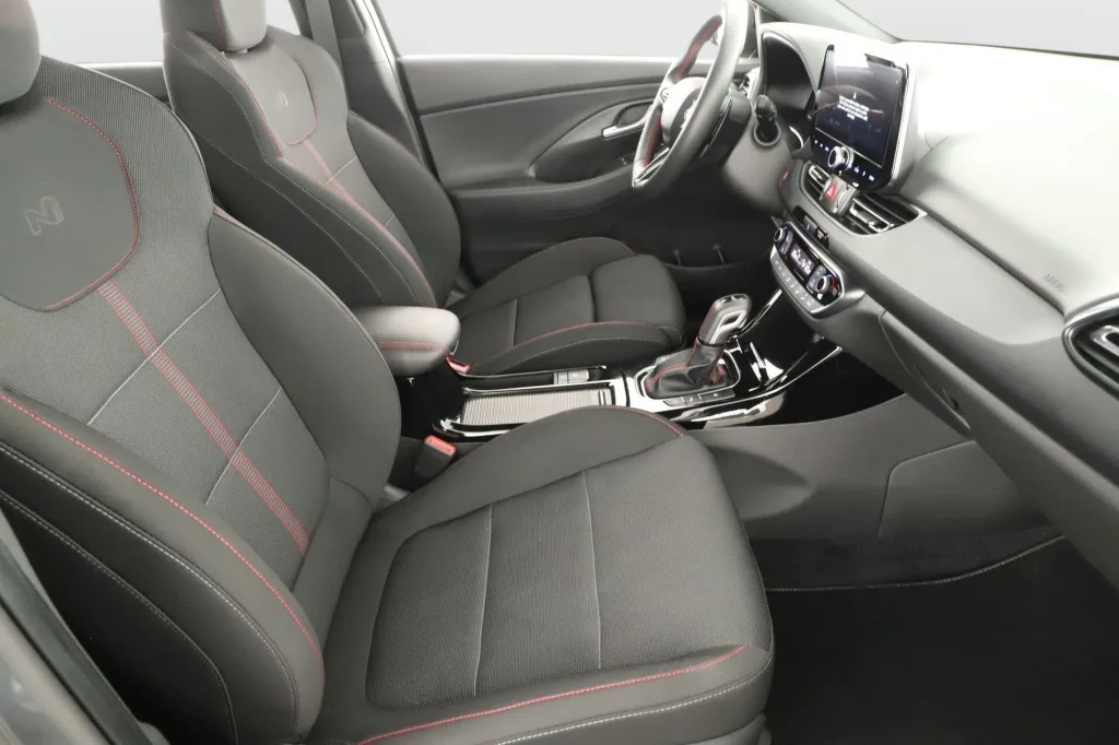 Hyundai i30 Kombi 1.5 T-GDI 48V, Foto 11 von 27