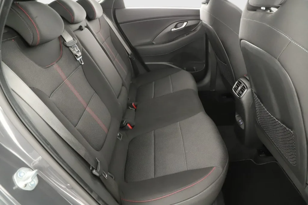 Hyundai i30 Kombi 1.5 T-GDI 48V, Foto 12 von 27