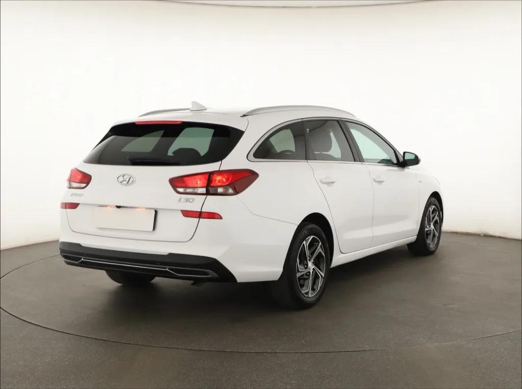 Hyundai i30 Kombi 1.5 T-GDI 48V, Foto 5 von 22