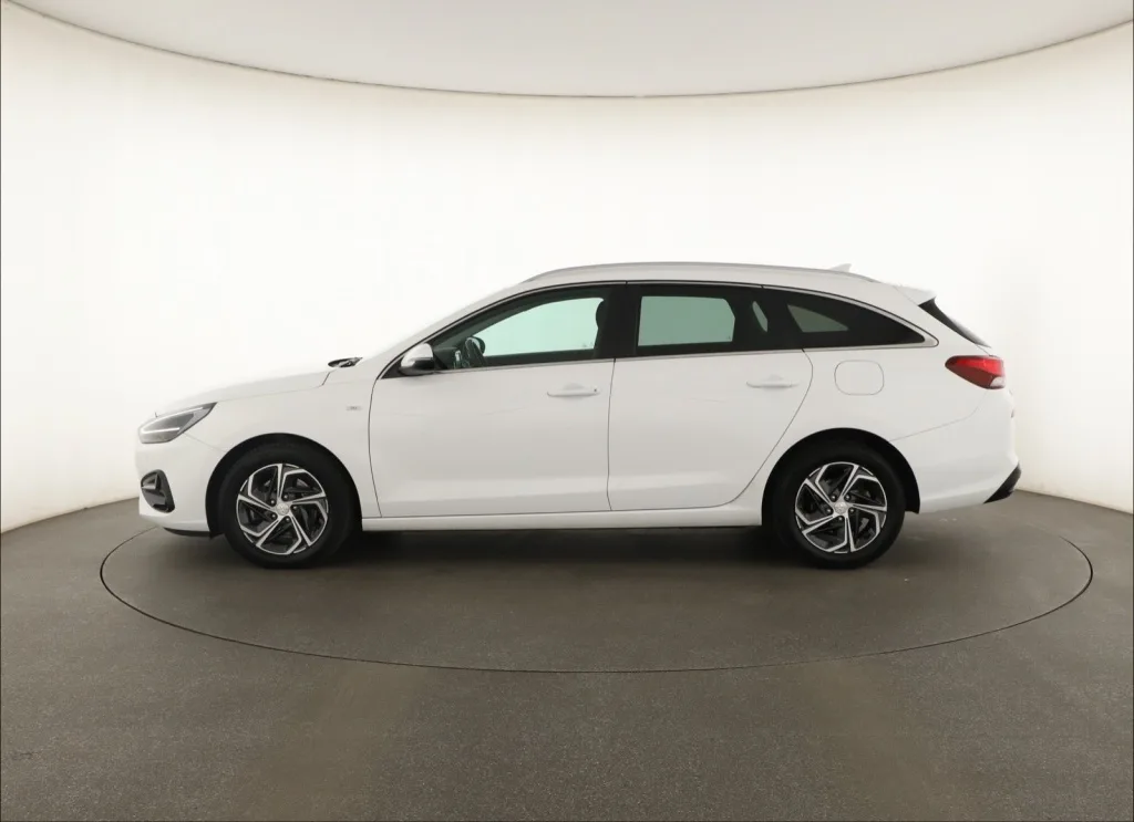 Hyundai i30 Kombi 1.5 T-GDI 48V, Foto 8 von 22