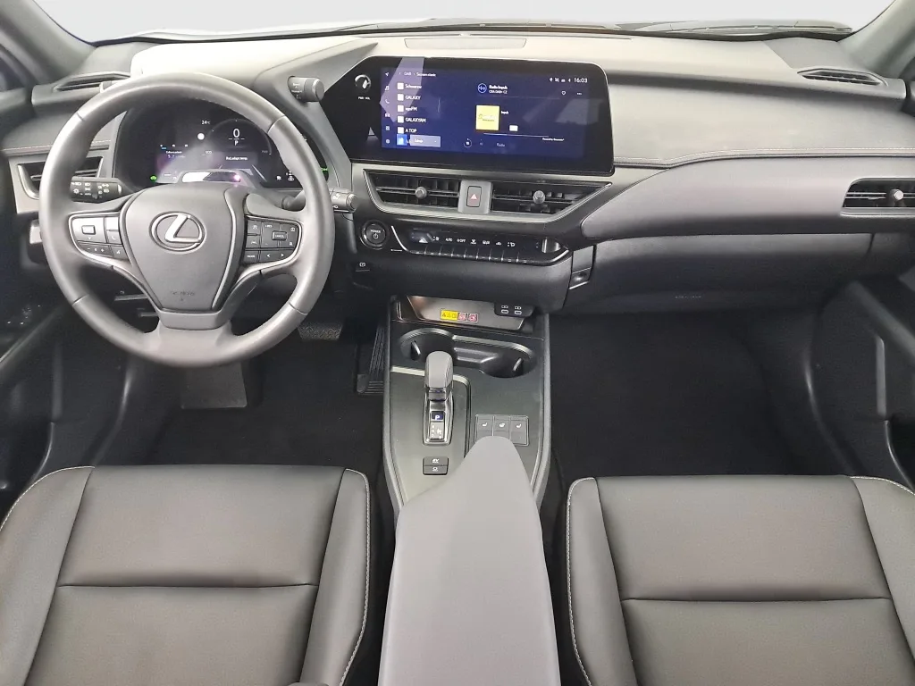 Lexus UX 250h, Foto 2 von 25