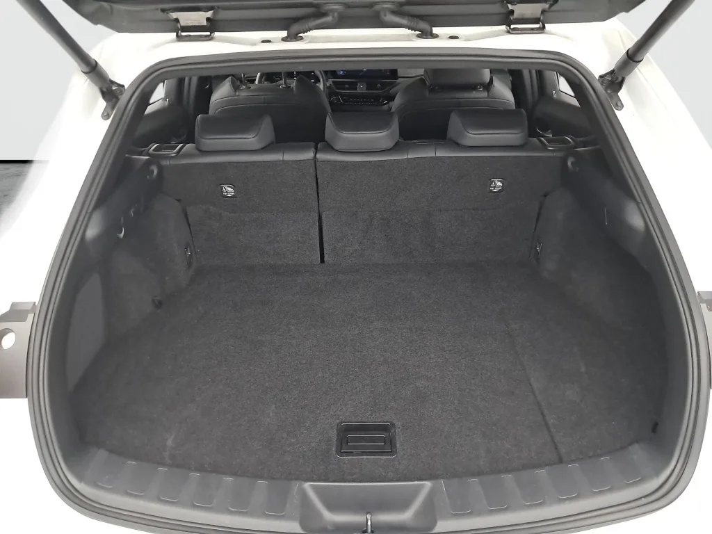 Lexus UX 250h, Foto 17 von 25