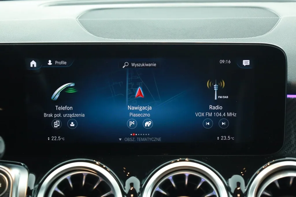 Mercedes-Benz GLB 220 d 4MATIC, Foto 15 von 25
