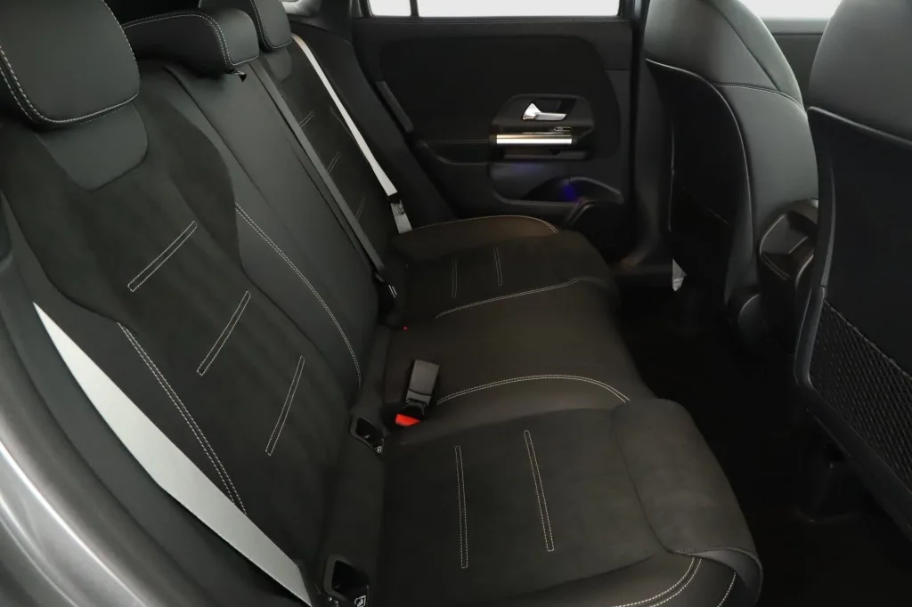 Mercedes-Benz GLA 200 d, Foto 12 von 24
