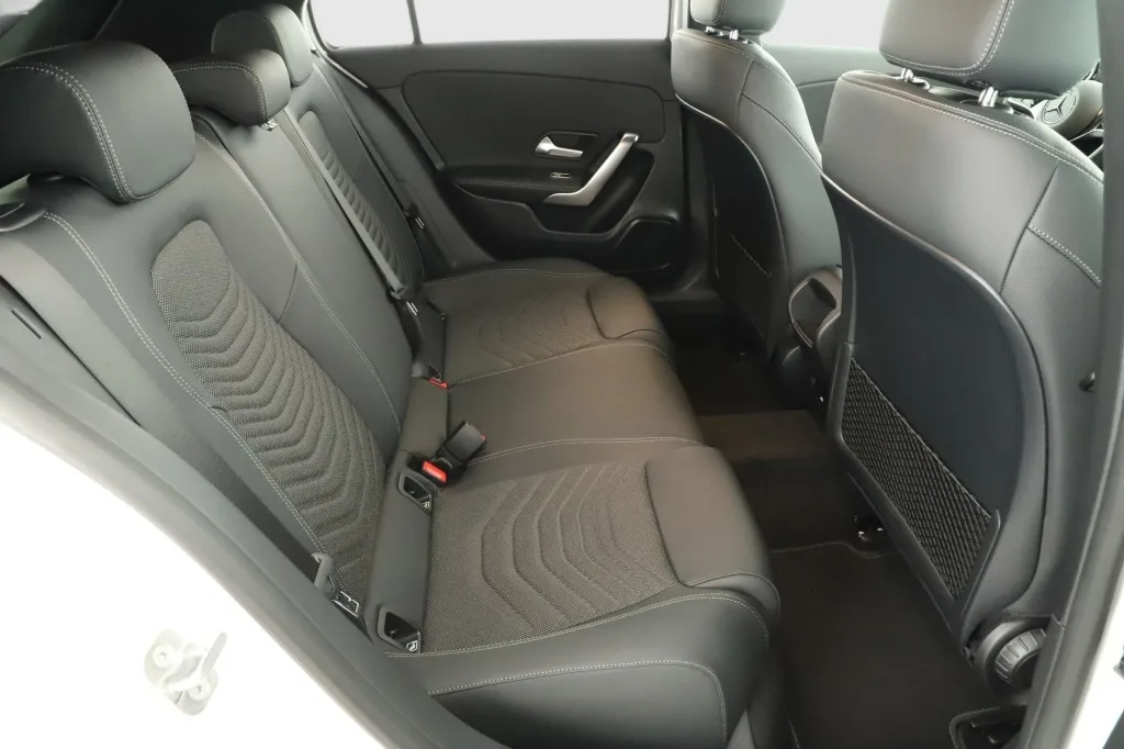 Mercedes-Benz A 200, Foto 12 von 25