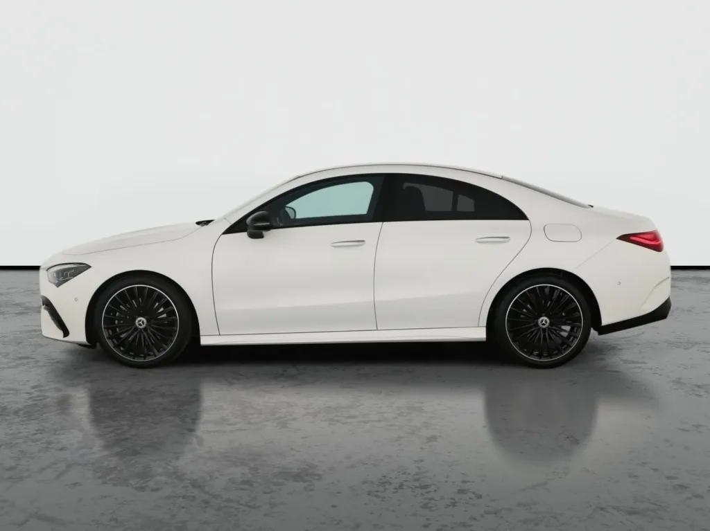 Mercedes-Benz CLA 200 Coupé, Foto 8 von 26