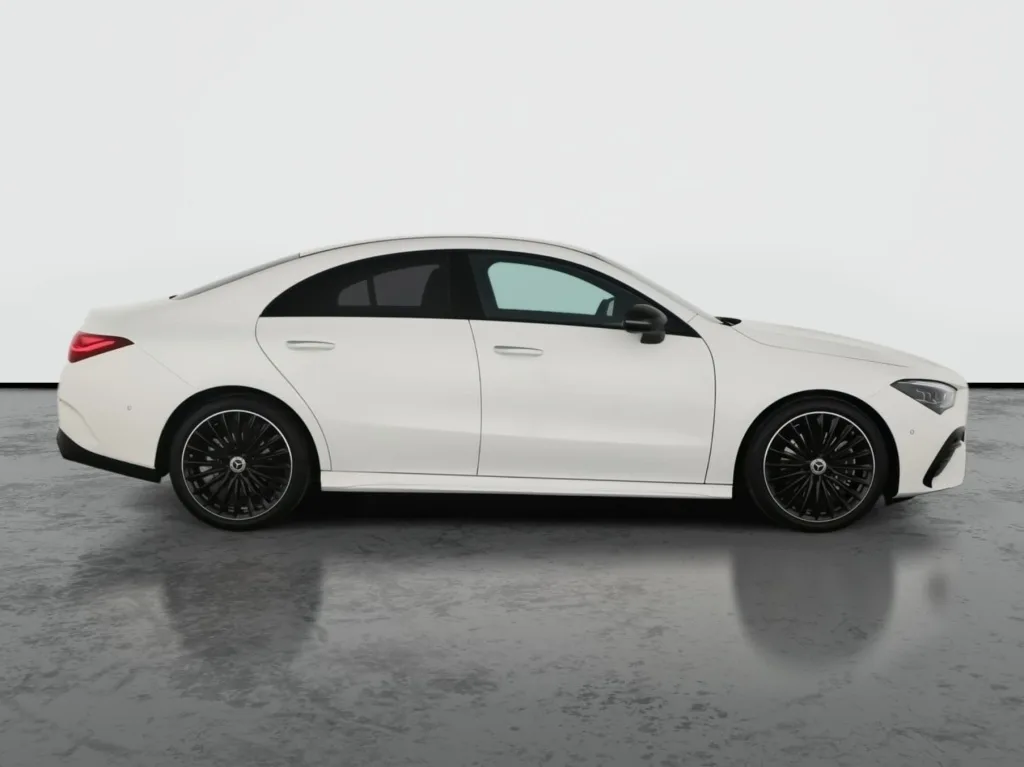 Mercedes-Benz CLA 200 Coupé, Foto 10 von 26
