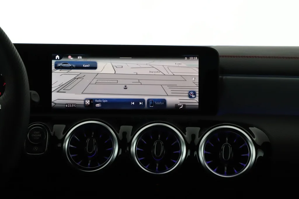 Mercedes-Benz CLA 200 Coupé, Foto 19 von 26