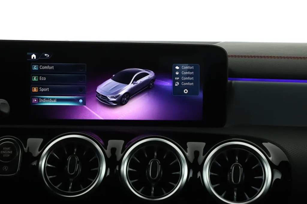 Mercedes-Benz CLA 200 Coupé, Foto 23 von 26