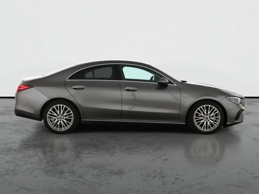 Mercedes-Benz CLA 200 Coupé, Foto 10 von 31