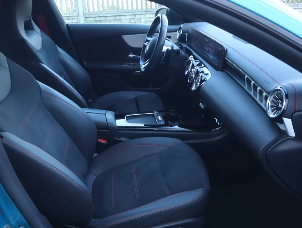 Mercedes-Benz CLA 35 AMG 4MATIC, Foto 11 von 19