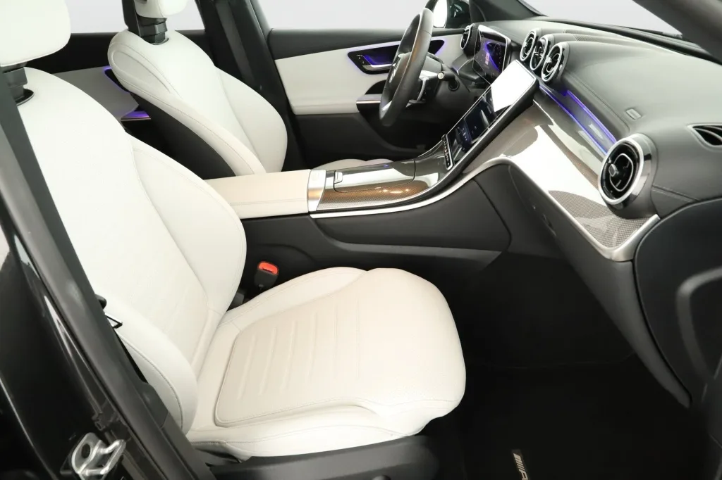 Mercedes-Benz GLC 300 de 4MATIC, Foto 11 von 26