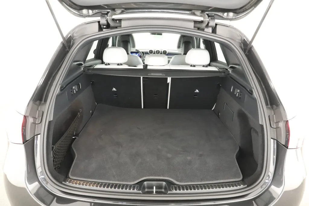 Mercedes-Benz GLC 300 de 4MATIC, Foto 16 von 26