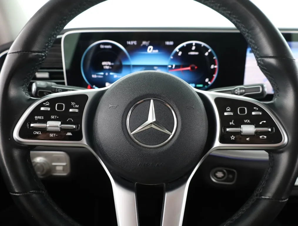 Mercedes-Benz GLE 300 d 4MATIC, Foto 14 von 25