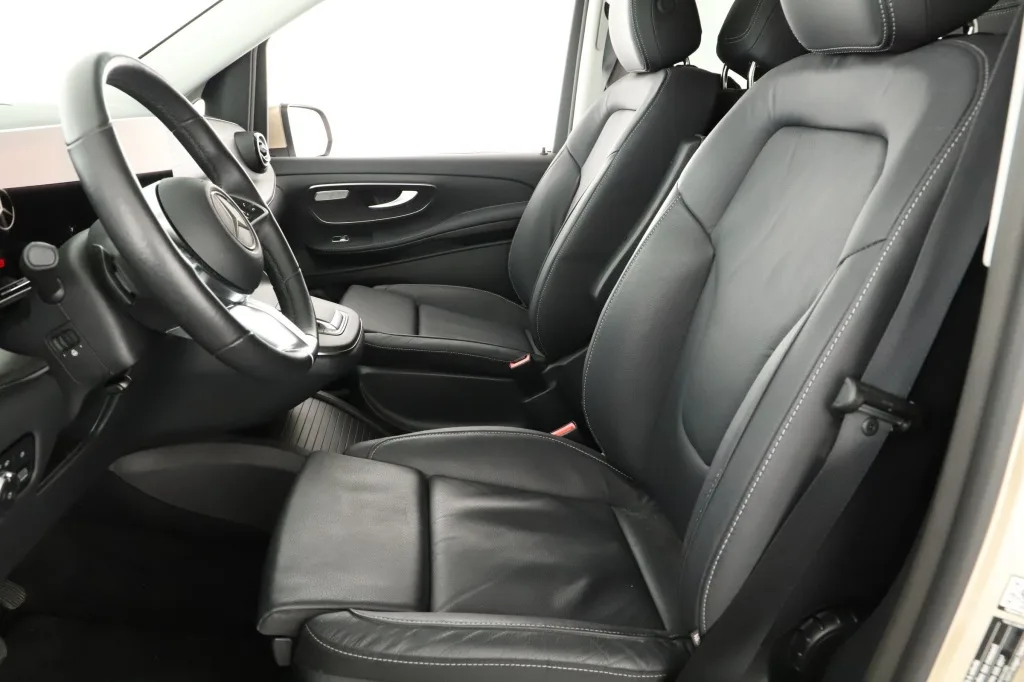 Mercedes-Benz V 220 d, Foto 3 von 27