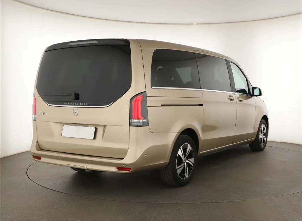 Mercedes-Benz V 220 d, Foto 5 von 27